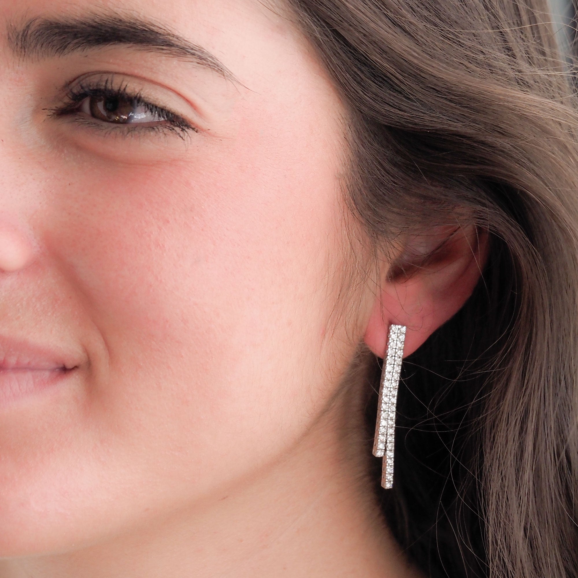 Pendientes largos brillantes