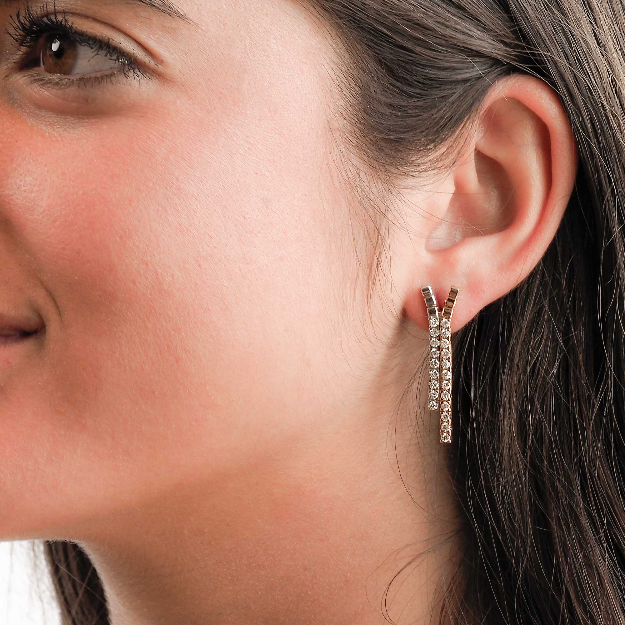 Pendientes largos con diamantes en oro rosa y blanco